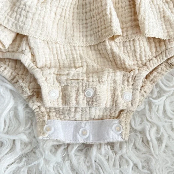 SHEIN Baby Girls Cream Tiered Ruffle Romper, Size 0-3M - Picture 6 of 7